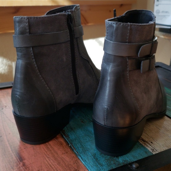 ✌🏼Catherine Malandrino Crya Buckle ankle boot - Picture 3 of 8